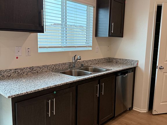 4th image of 14055 Carina St #1
