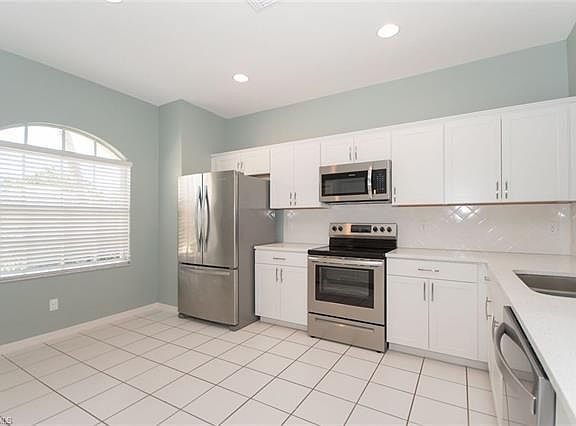 3rd image of 13780 Silver Lake Ct