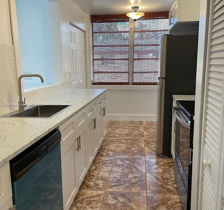 1st image of 12105 NE 6th Ave APT 204