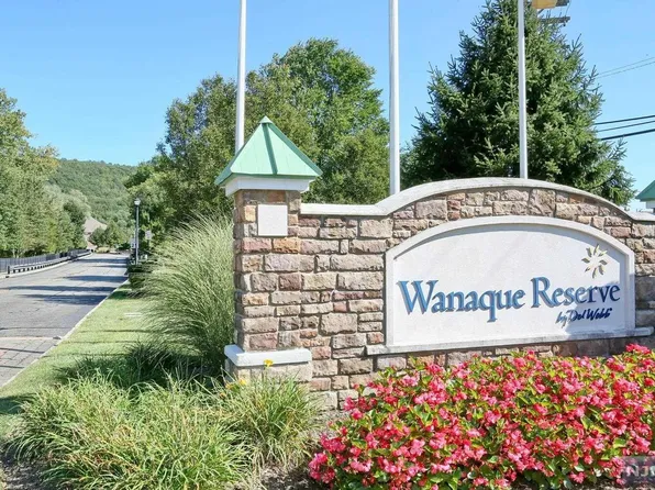 8223 Warrens Way, Wanaque, NJ 07465