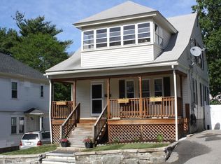 102 Sayles St, Lowell, MA 01851