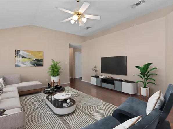 2920 Newport Ave, Denton, TX 76209