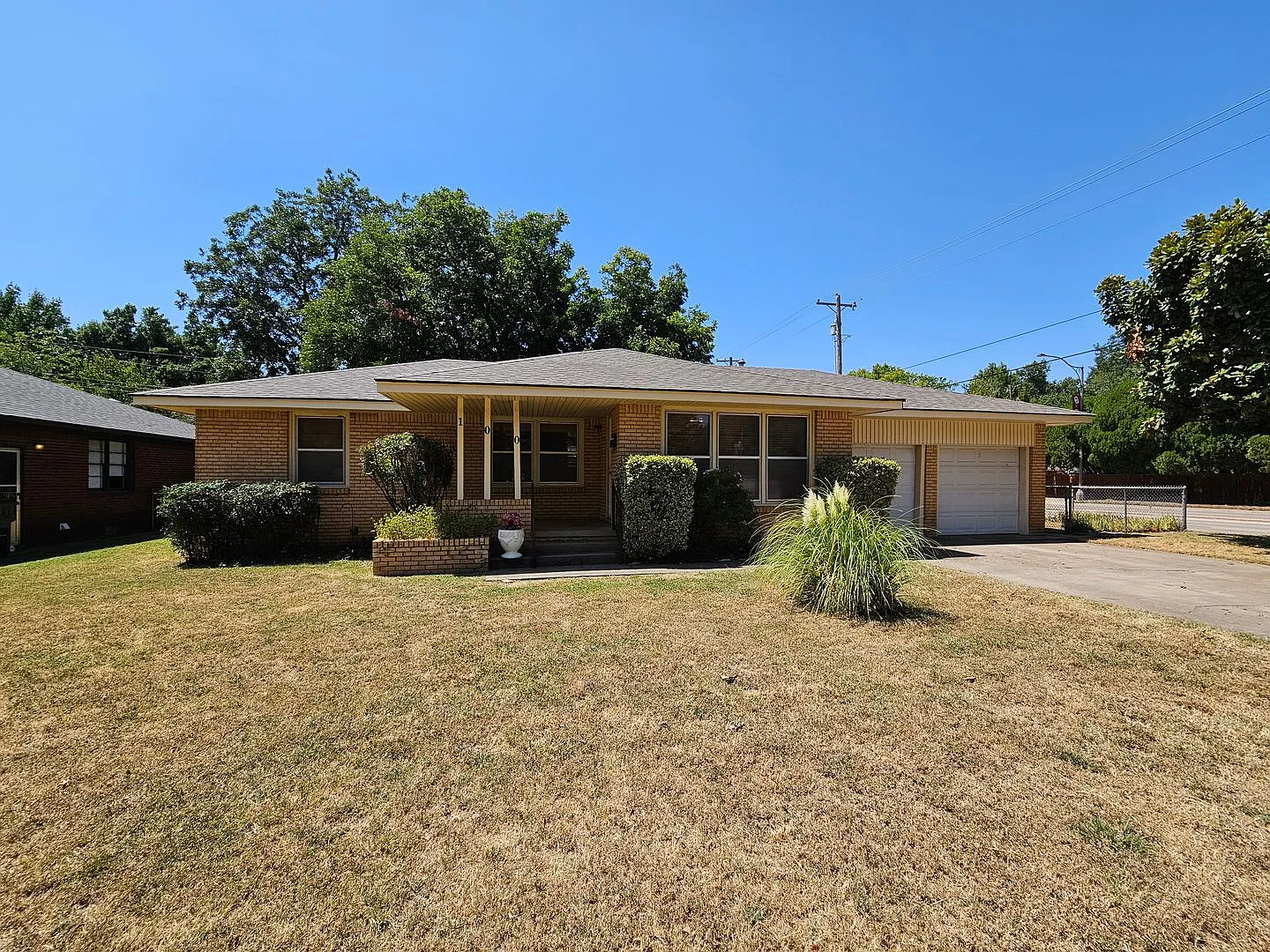 (3) Bed/(1/5) Bath in South-Central Norman Avail NOW! — Photo 1