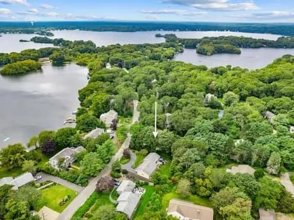 82 Lakeside Drive E, Centerville, MA 02632