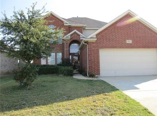 9717 Gallatin Ln, Fort Worth, TX 76177