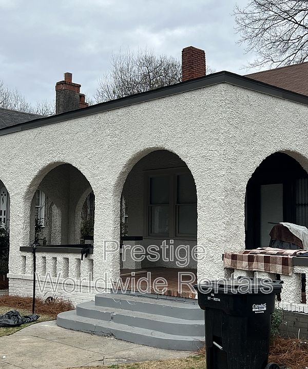 1st image of 2900 Beacon Ave #3