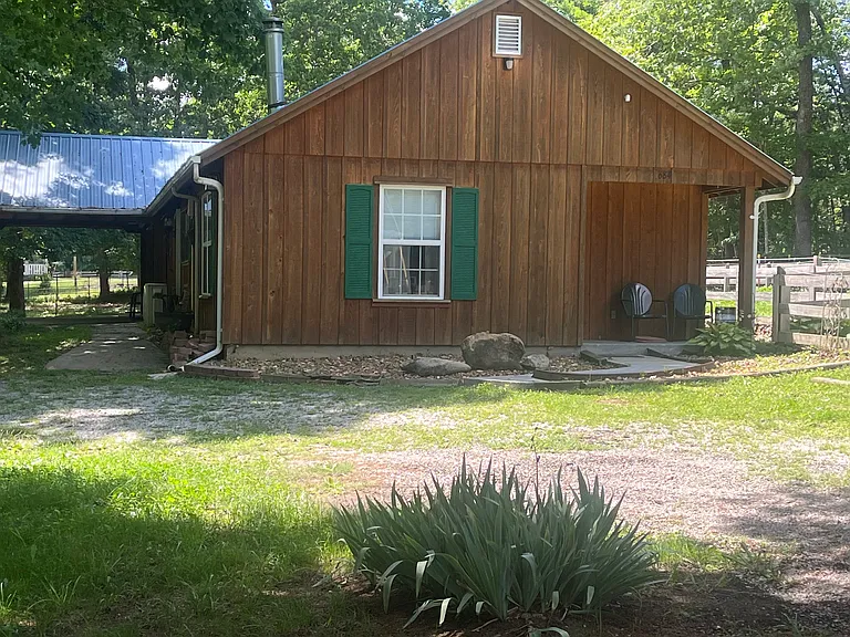 Spruce Creek Dr — Photo 3