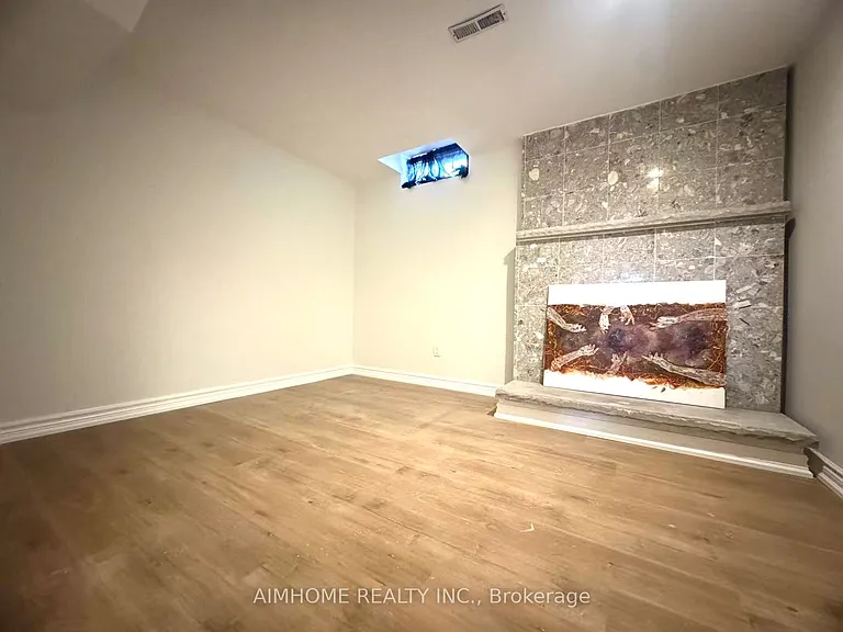 86 Crandall Dr — Photo 7