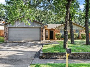 3716 Pinewood St, Bedford, TX 76021
