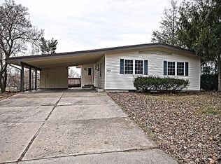 2615 W Macon St, Decatur, IL 62522