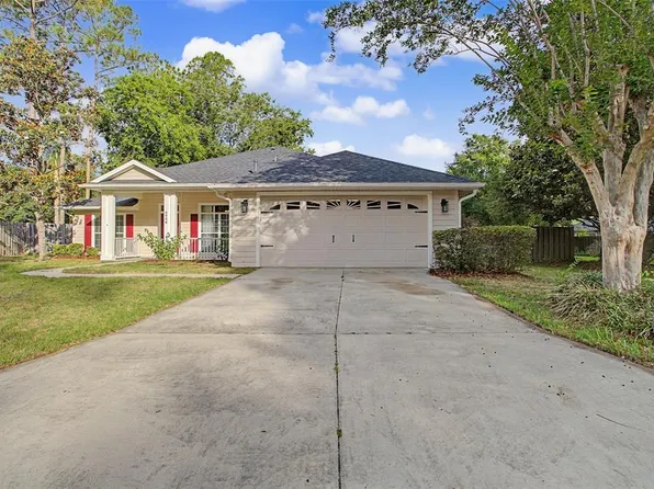 6908 SW 84th Dr, Gainesville, FL 32608