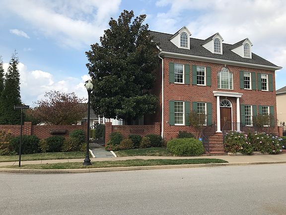 3rd image of 1533 Larkinwood Ln