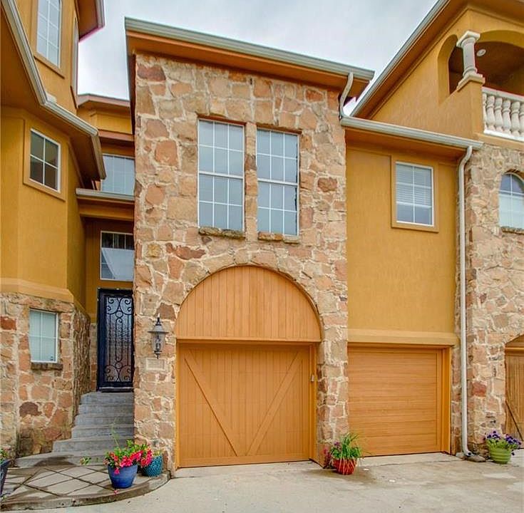 1st image of 2620 Villa Di Lago Dr #5