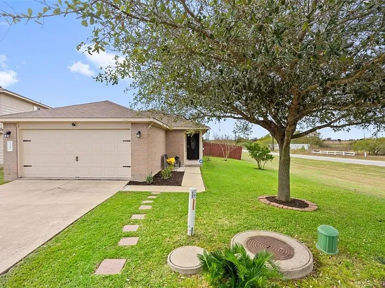 12201 Sky Harbor Dr — Photo 1