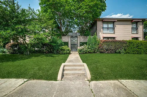 4118 Bowser Ave #B Photo 1