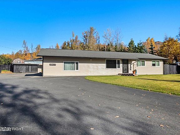 3rd image of 18417 Citation Rd