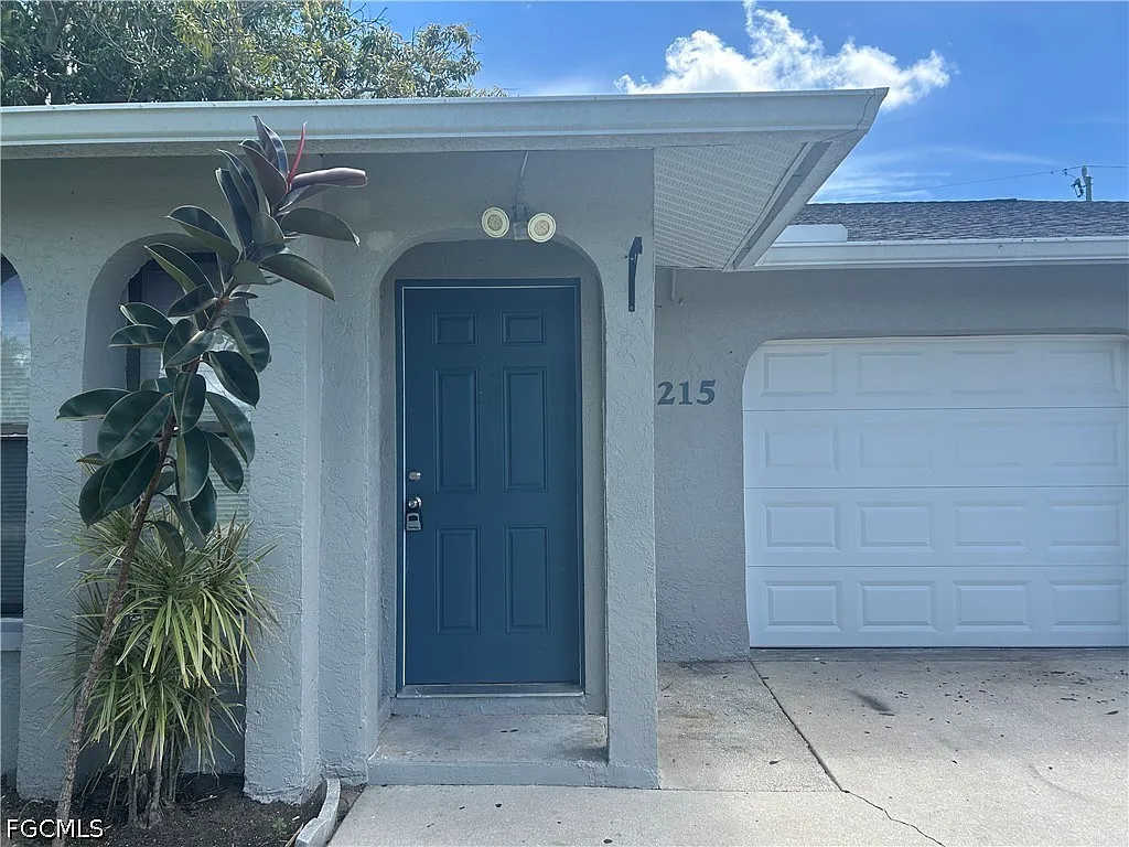 3 bed, 2.0 bath, 1206 sqft, $1,495 — Photo 2