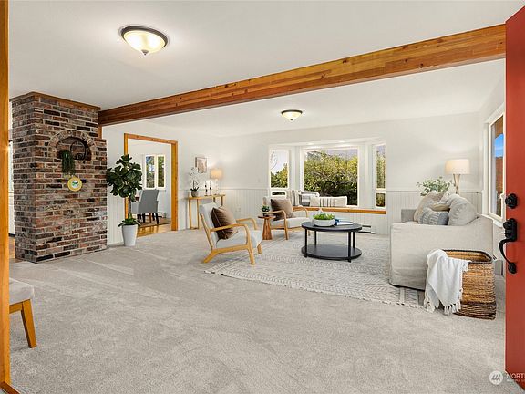 3rd image of 18511 9th Avenue NE