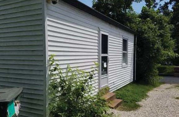 3rd image of 3433 Manhattan Ave