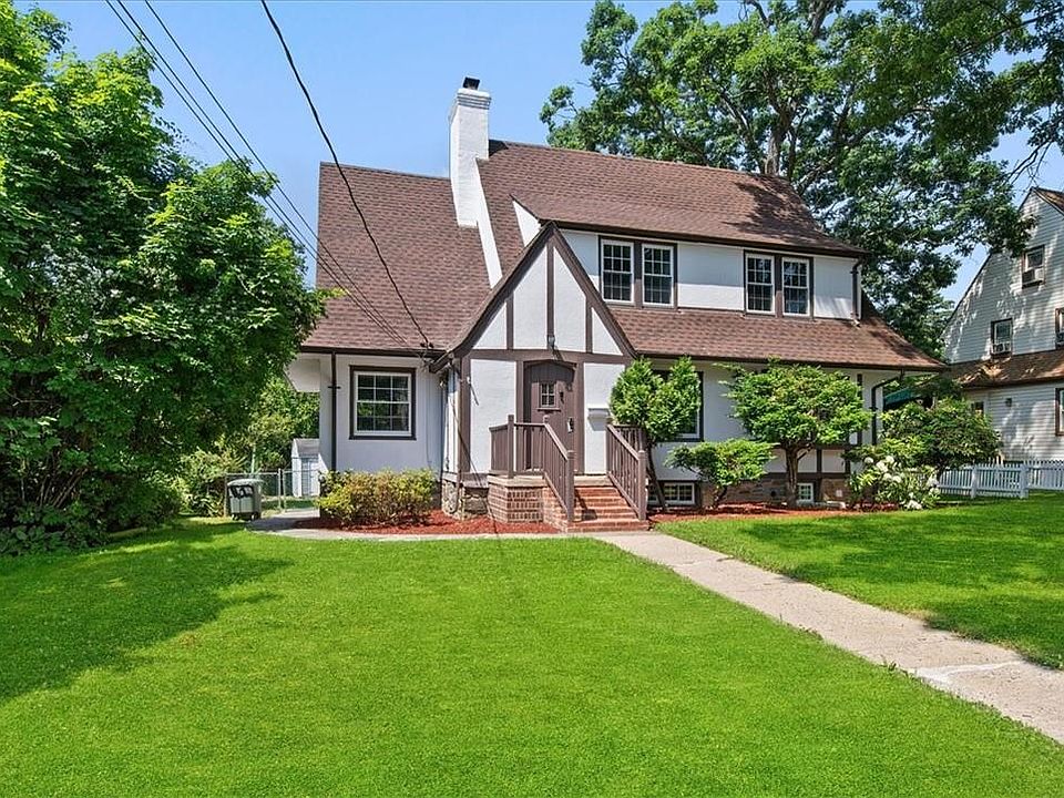 1st image of 32 Glen Avenue