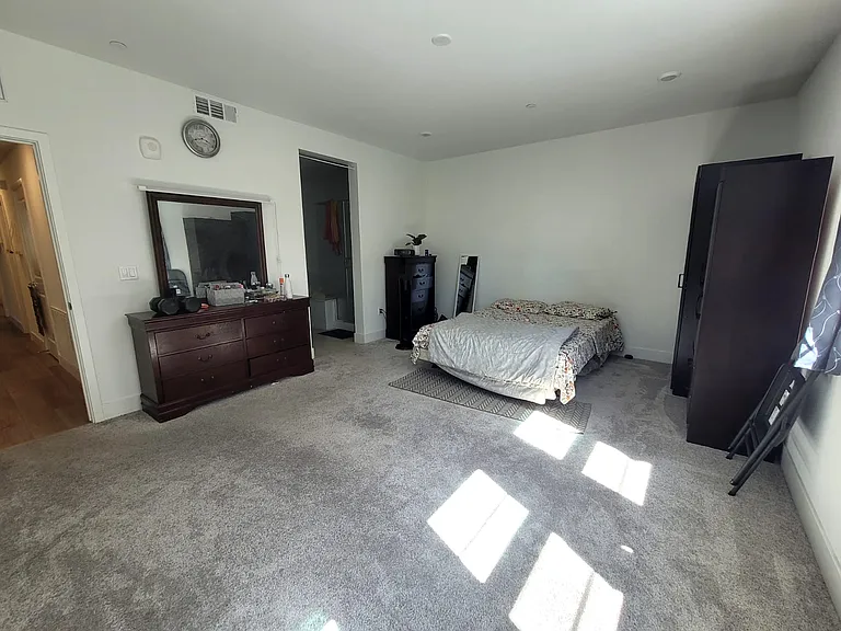107 Limelight Ter — Photo 4