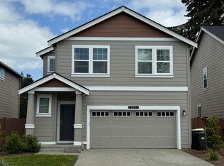 832 Bradley St NE, Lacey, WA 98516