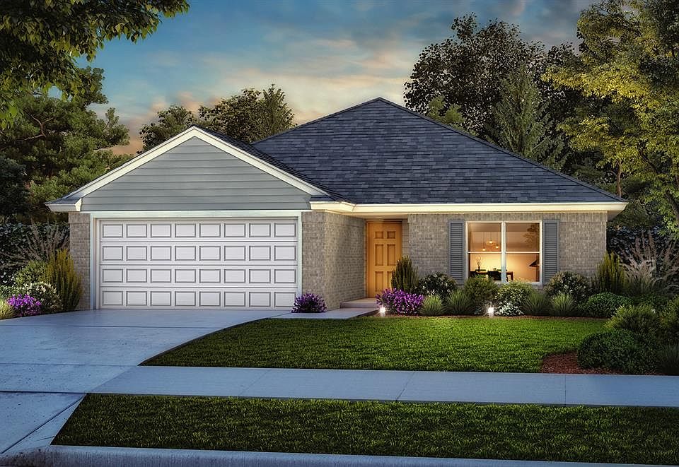 2nd image of 814 Twin Lakes Dr
