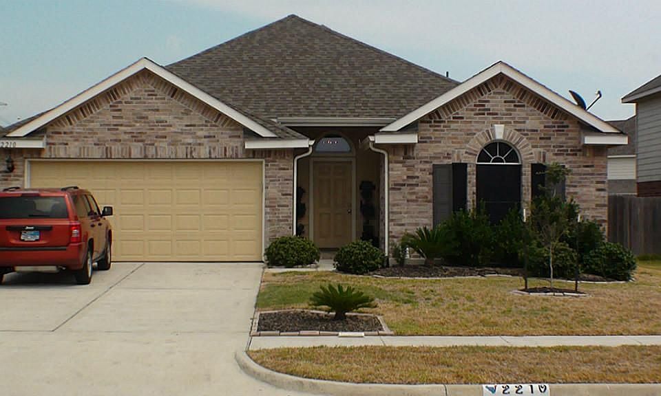 1st image of 2210 Zavalla Dr