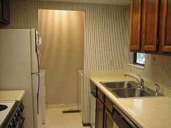 4th image of 1075 Countrywoods Cir APT 21B