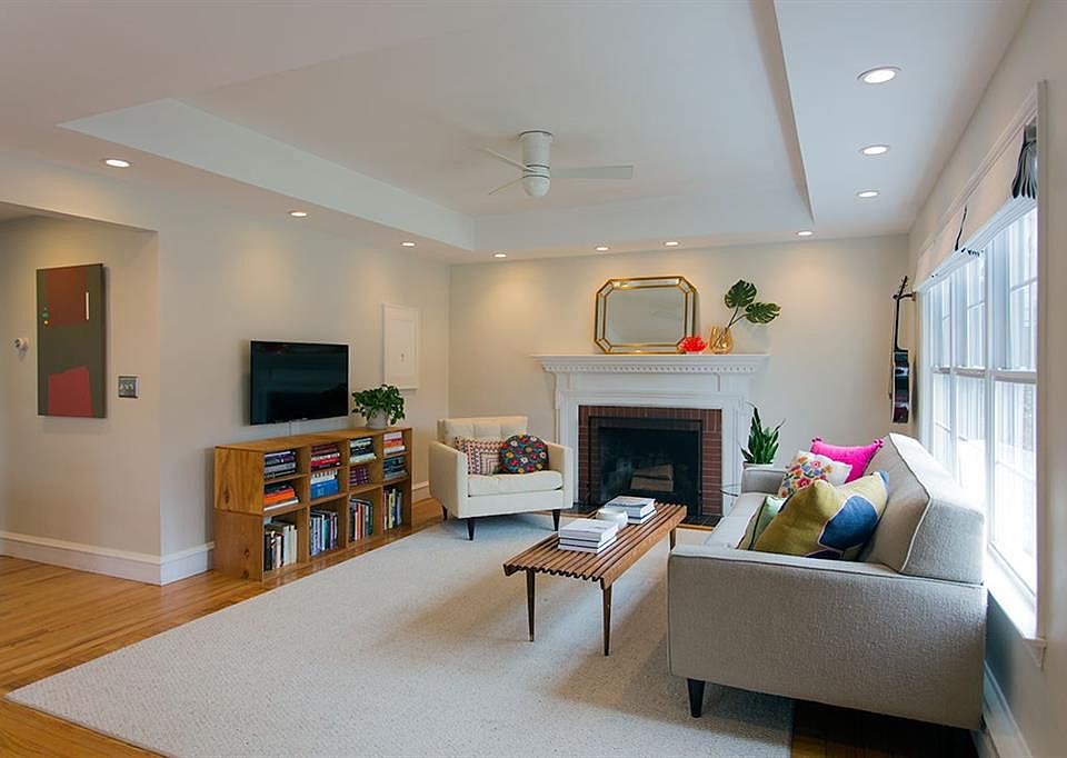 135 Albert Ave, Cranston, RI 02905 Zillow