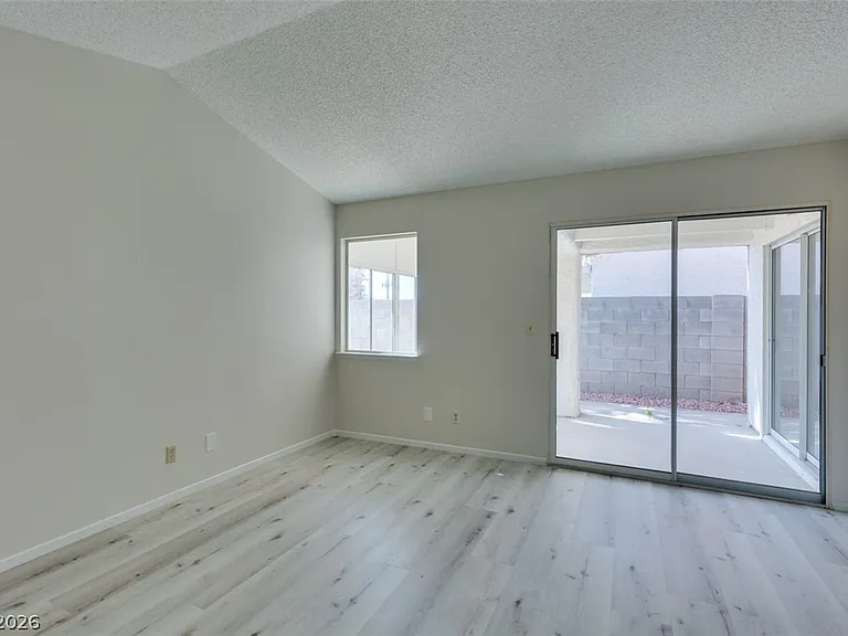 582 Searchlight Dr — Photo 19