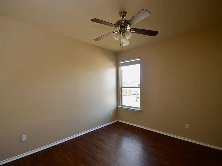 7300 Golden Oak Ln — Photo 14