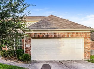 17818 Aveleigh Ln, Humble, TX 77396