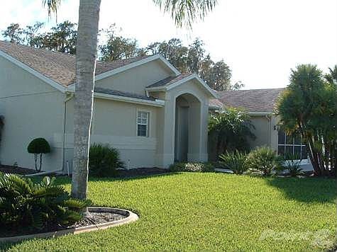 9330 Bearcat Front View
