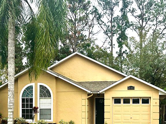 Ample driveway space.