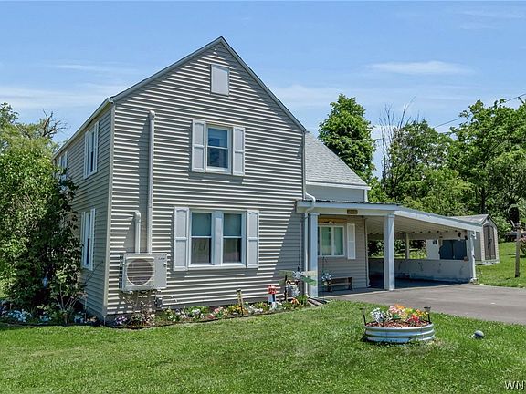 3rd image of 2688 Ferndale Ave