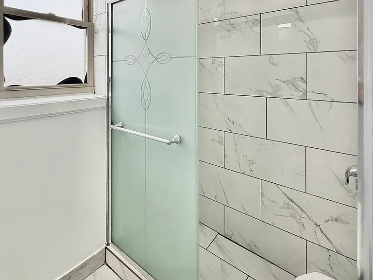 2206 W Rosemont Ave #3 — Photo 7