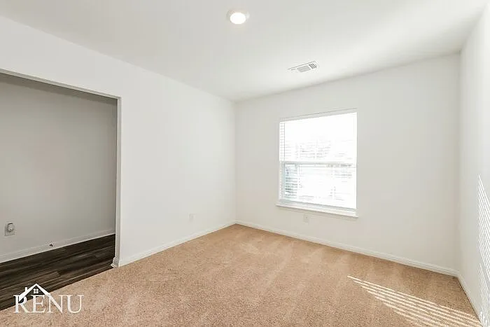 101 Fox Glen Trl — Photo 6