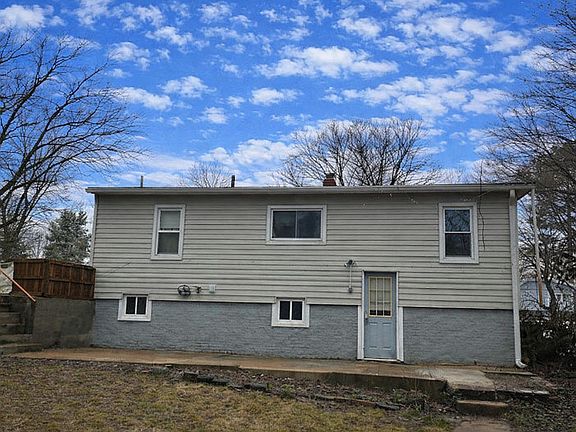 3rd image of 135 Reading Ave