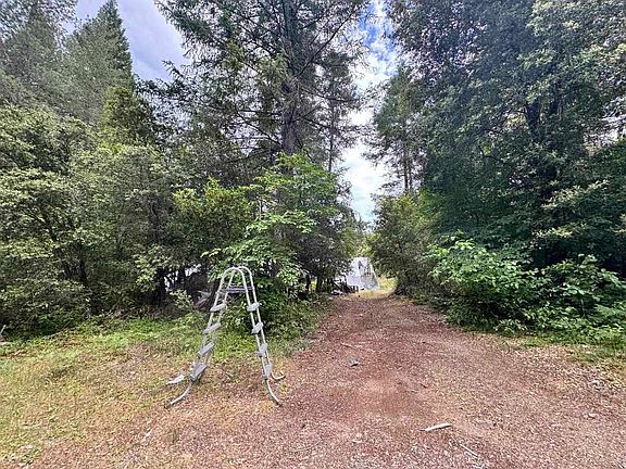 2nd image of 3.2 Miles Out China Grade Rd