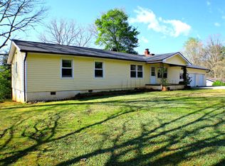 174 Lyle Downs Rd, Franklin, NC 28734