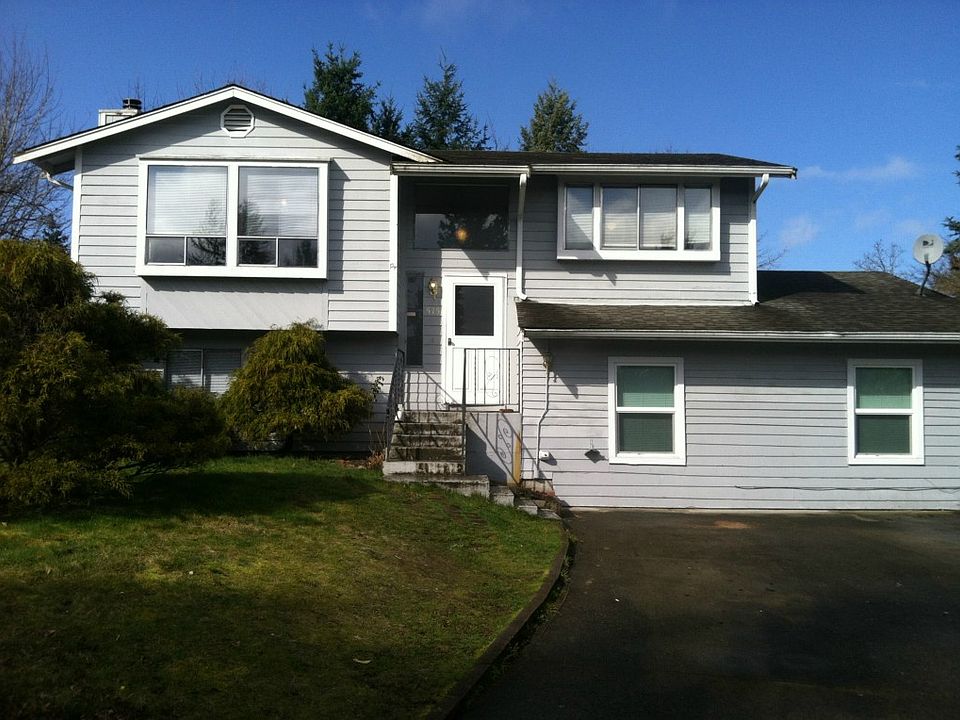 1st image of 515 191st Street Ct E