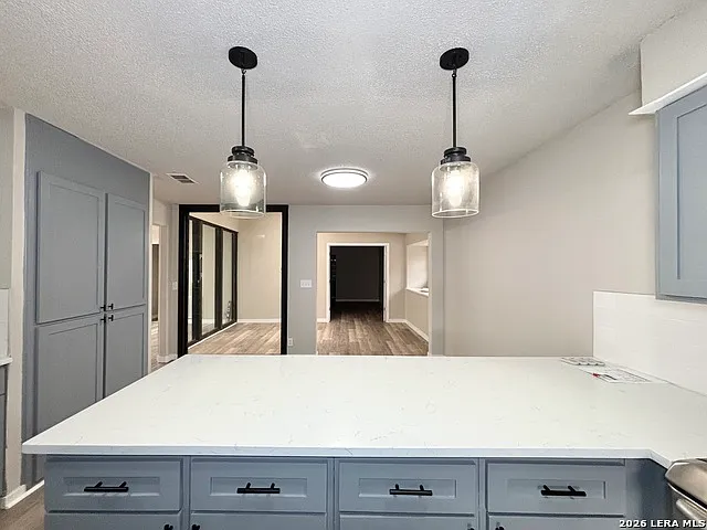 5202 Metcalf — Photo 7
