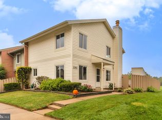 1262 Springtide Pl, Herndon, VA 20170