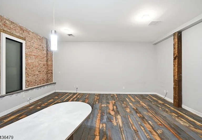 180 Spring St #304 — Photo 13