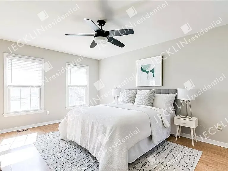 4670 Rollingwood Ln — Photo 32