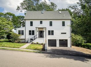 7 Oak Hill Dr, Arlington, MA 02474