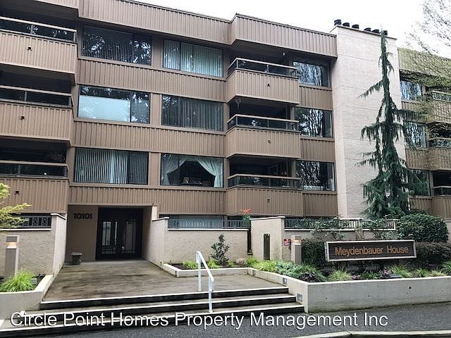 2nd image of 8875 NE 19th St #402