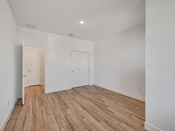 4th image of 2510 Good Morrow Dr