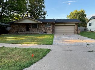 7001 E Zimmerly St, Wichita, KS 67207